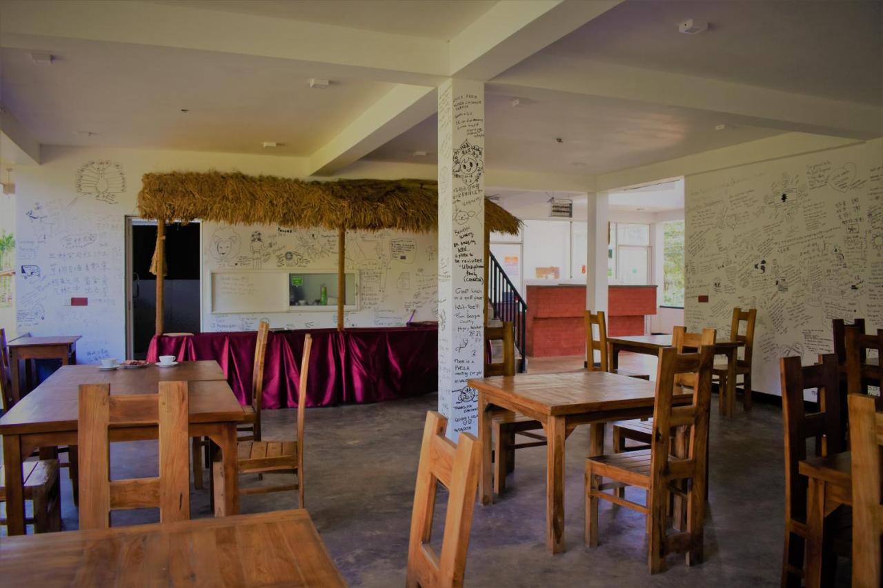 Green Hut Hotel&Restaurant. Sigiriya Buitenkant foto