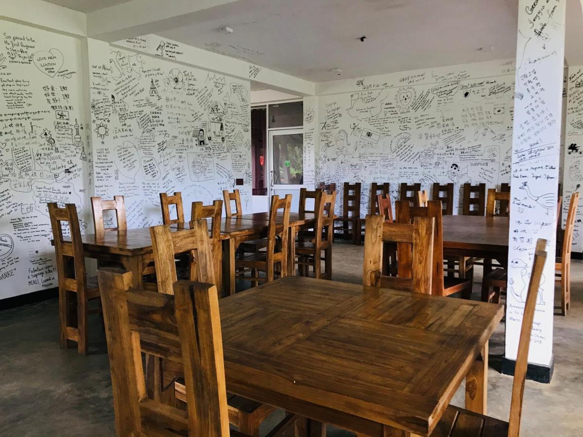Green Hut Hotel&Restaurant. Sigiriya Buitenkant foto