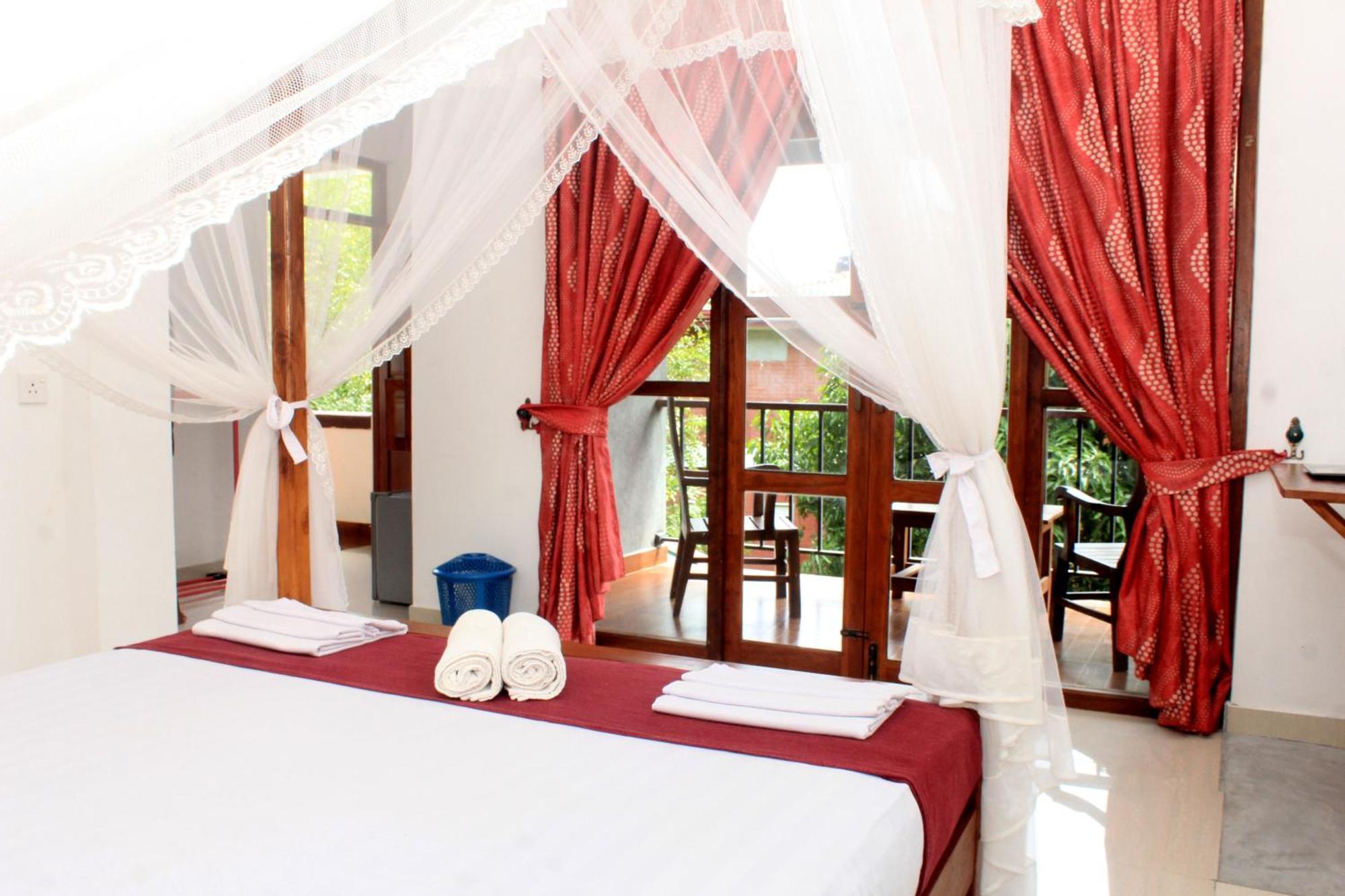 Green Hut Hotel&Restaurant. Sigiriya Buitenkant foto
