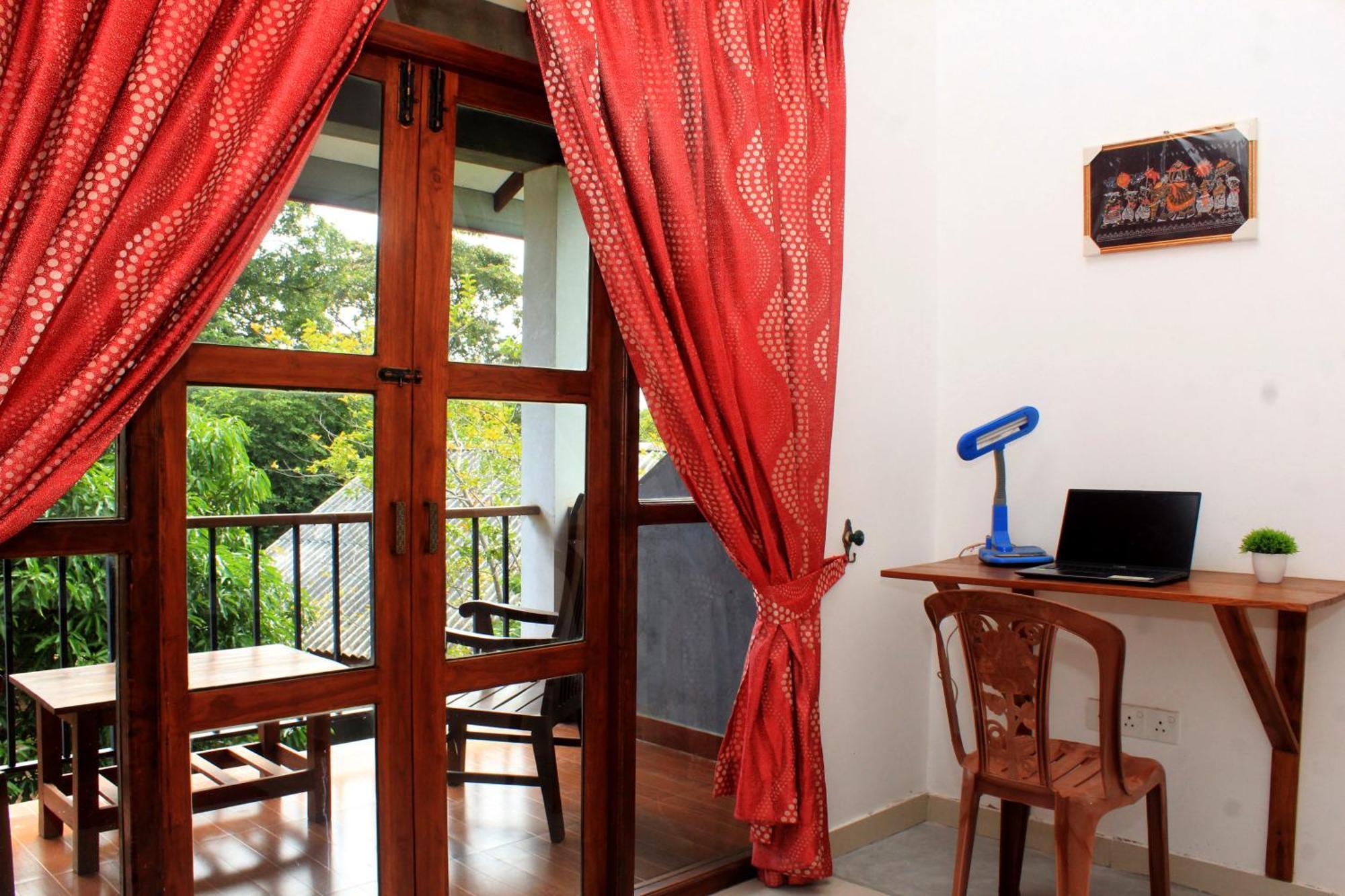 Green Hut Hotel&Restaurant. Sigiriya Buitenkant foto