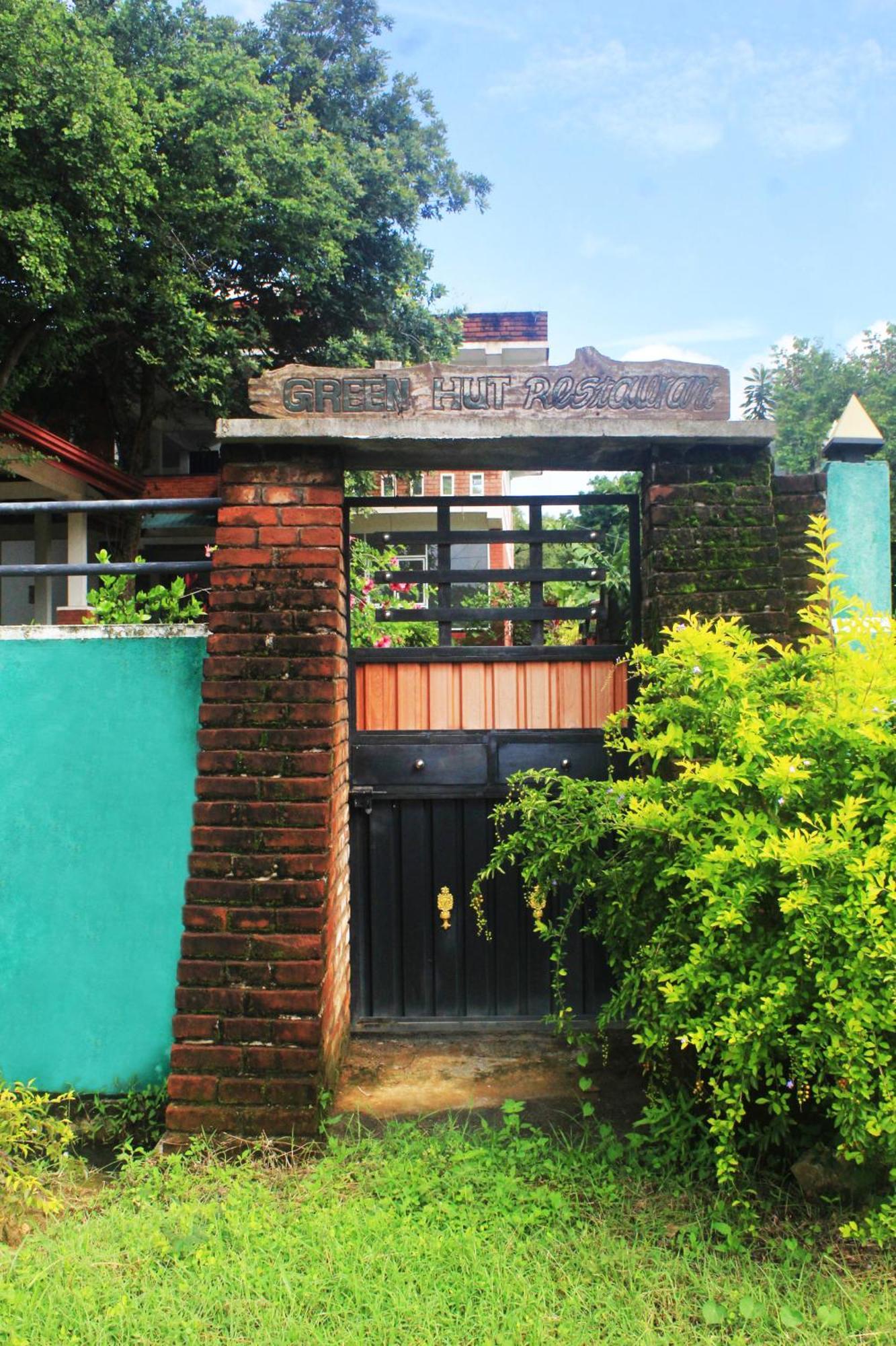 Green Hut Hotel&Restaurant. Sigiriya Buitenkant foto